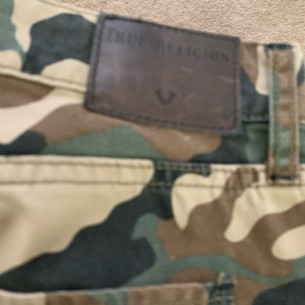 BUNDLED-True Religion and Decibel Camouflage Jeans and shorts - Picture 15 of 16
